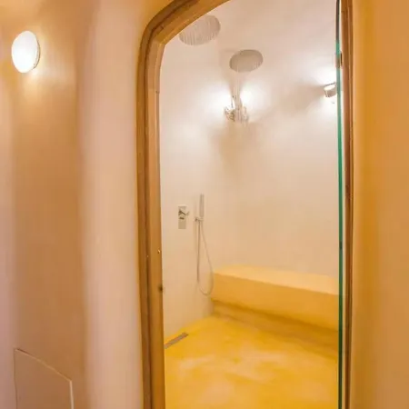 Hotel Chic Santorini 3*