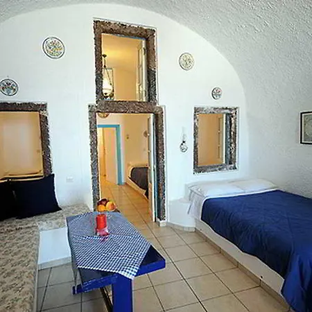 Chic Santorini Hotel Firostefani